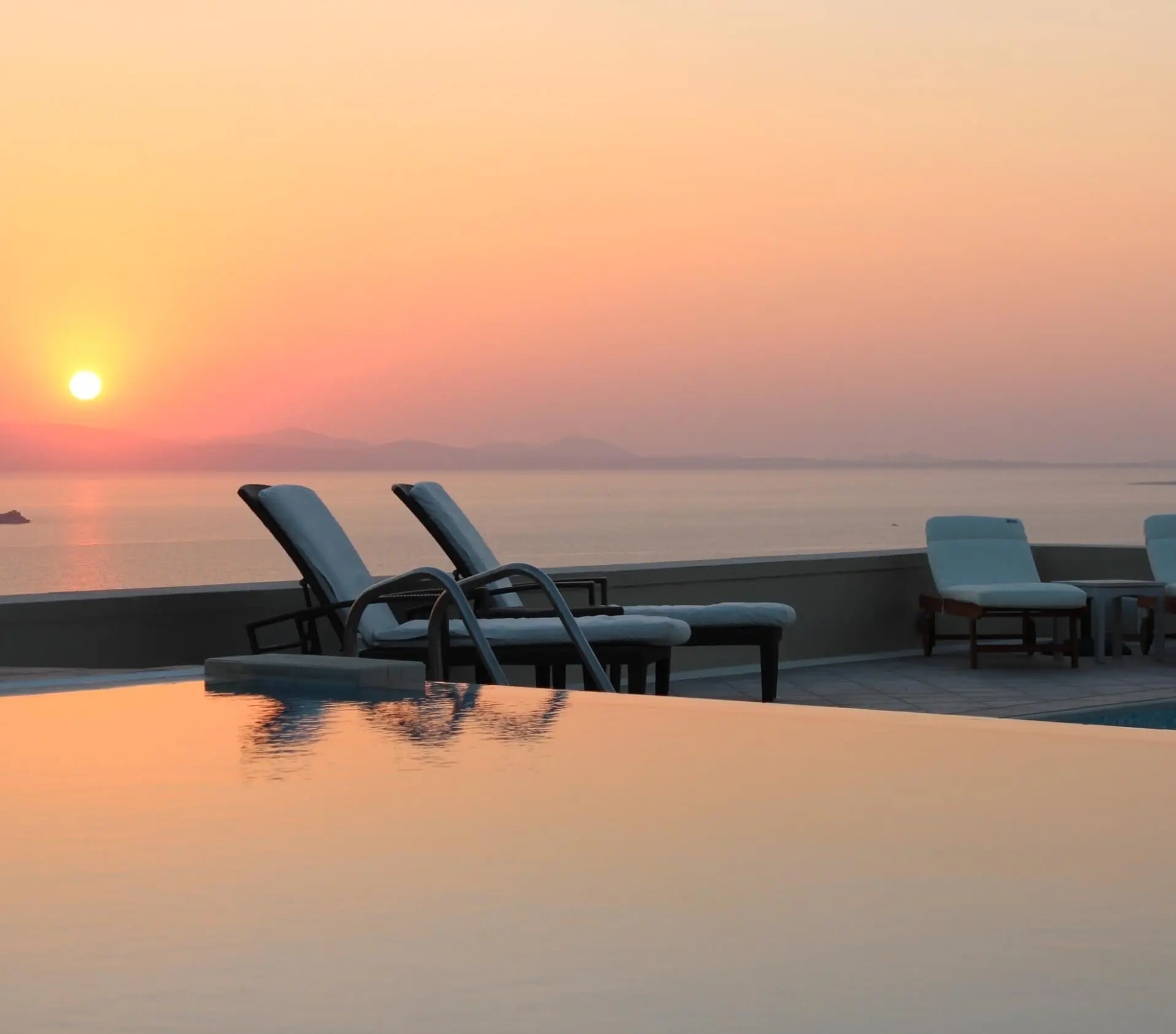 sunset-sunbathing-bed